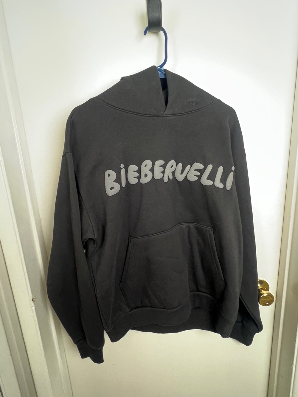 Skylr Justin Bieber bieberuelli Women's Black Crewneck Sweater with Gray Logo